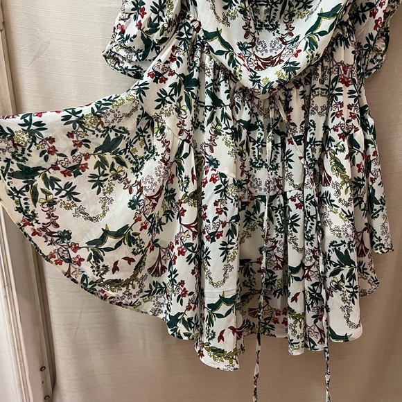 🔴 Essue Multicolor Floral Mini Dress Size Small Off the Shoulder - Picture 3 of 8
